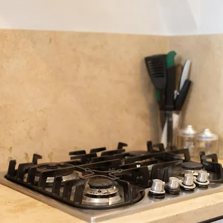 Sant'ambrogio 3-bedroom アパート