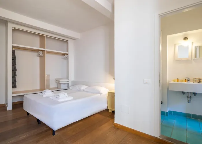 Sant'ambrogio 3-bedroom Apartament *