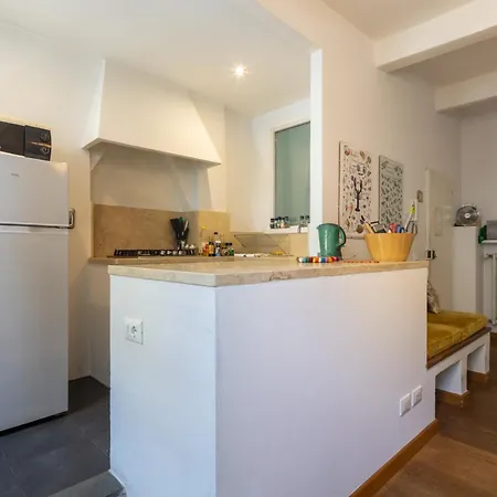 Sant'ambrogio 3-bedroom * Florence